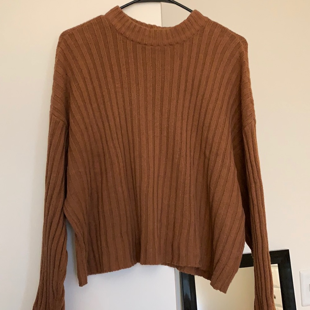 American Eagle cropped burnt orange sweater